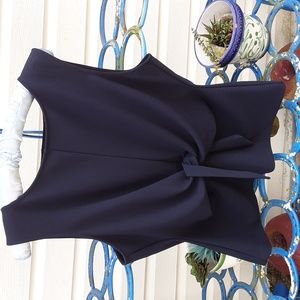 An Taylor blue sleeveless blouse, size L.